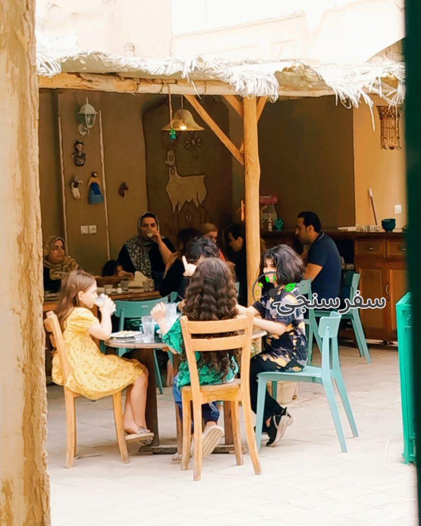 اقامتگاه و موزه عروسک اسباب بازی کاشان/