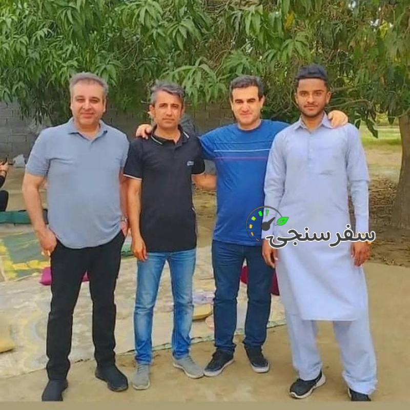 حمید بلوچ لیدر محلی چابهار با خودرو