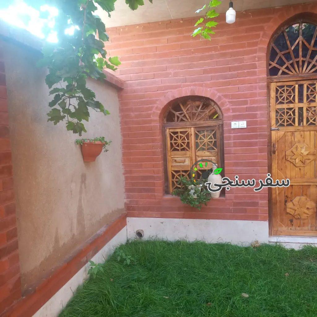 اقامتگاه بومگردی پارسه گاد در شیراز/