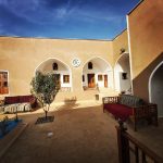 عمارت دژ گلی در دل کویر ریگ جن سمنان/