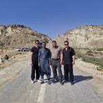 لیدر محلی همراه ماشین در چابهار