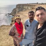 لیدر محلی همراه ماشین در چابهار