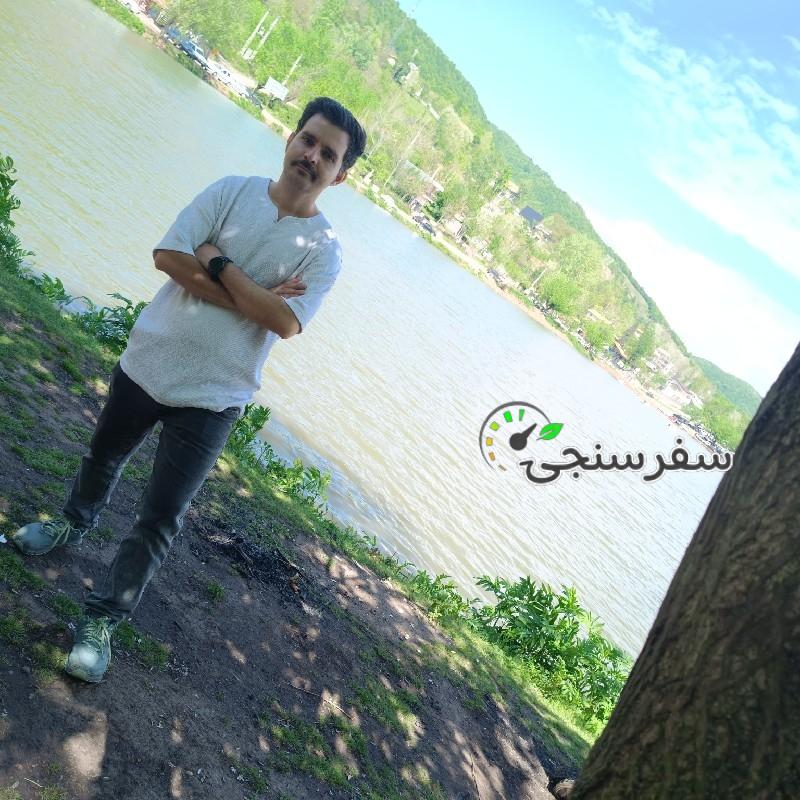 لیدر محلی شاد و خاطره ساز با خودرو